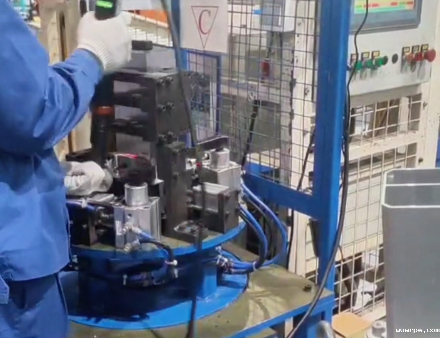 什么是电动螺丝刀？